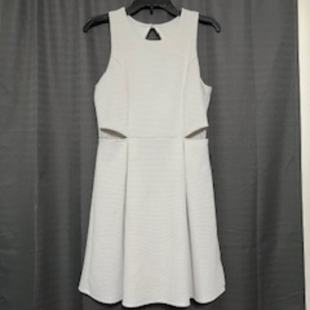 Francesca's Birdcage Label by Anthropologie White Dress Size Medium